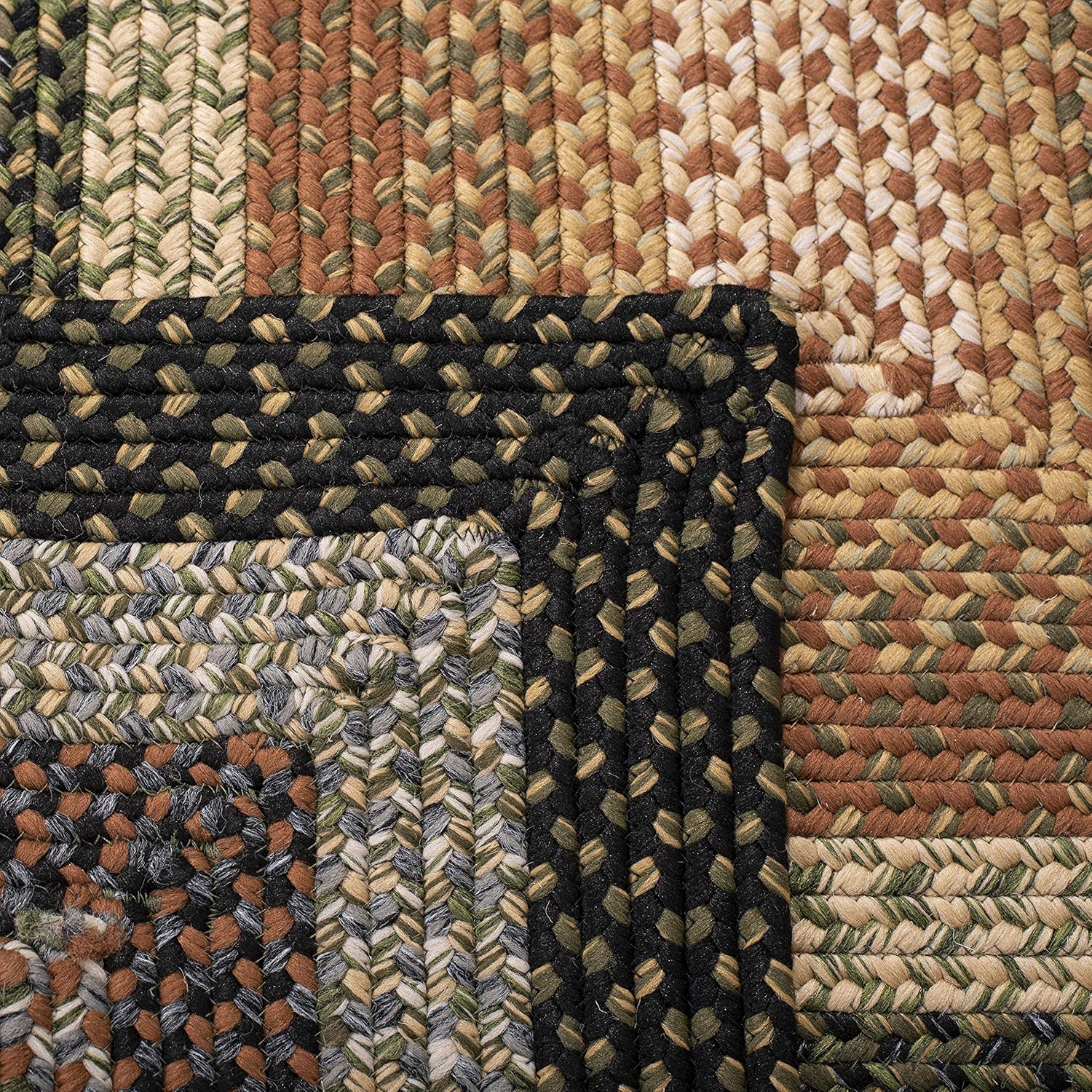 SAFAVIEH Washable Rug Outdoor Braided Collection - 8' x 10', Multi, Handmade & Reversible, Non-Shedding & Easy to Clean, Ideal for Patio, Backyard, Mudroom (BRD308A)