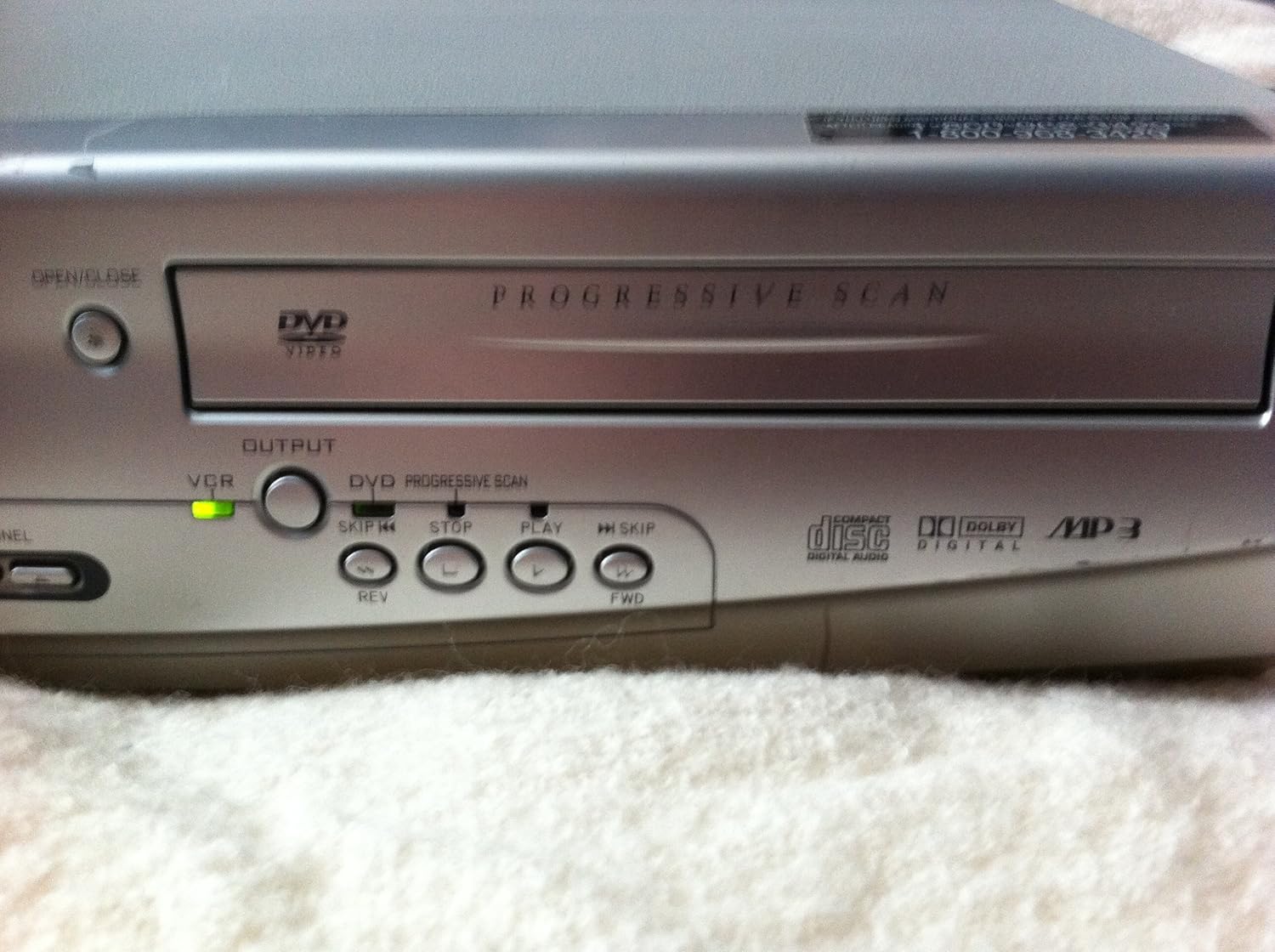Sylvania DVC840E DVD/VCR Dual-Deck Combo