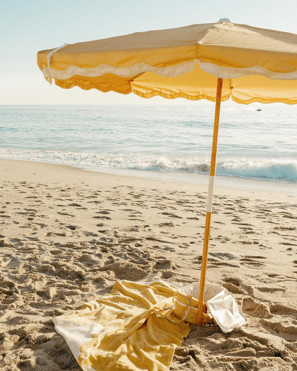 Business & Pleasure Co. Amalfi Rivie Umbrella - 6.5' Boho Beach Umbrella, UPF 50+ UV-Resistant Canvas, Premium Wood Pole, Sturdy Yet Lightweight
