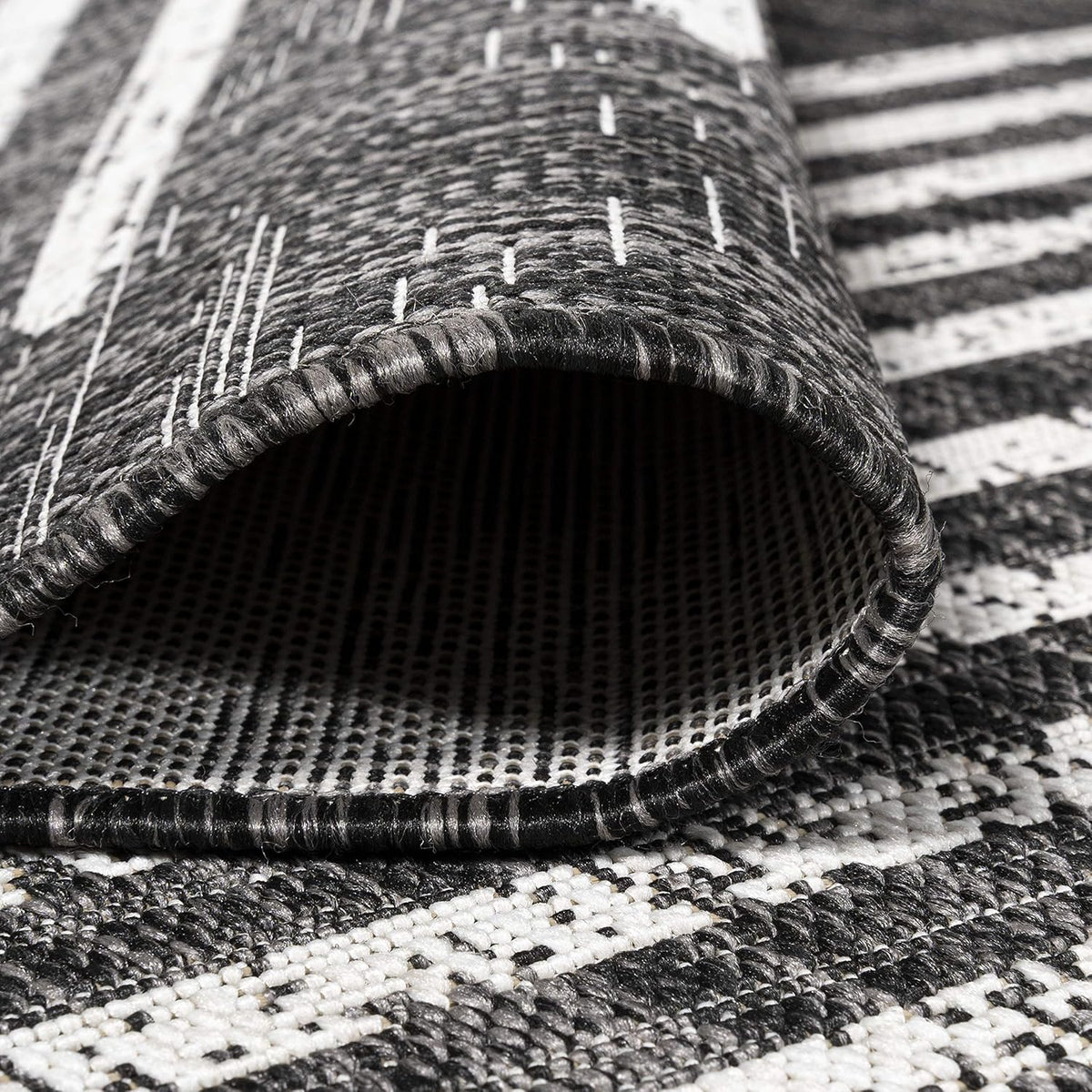 JONATHAN Y Stripe Geometric Indoor Outdoor Area Rug 8X10 Black/Ivory, Zolak Berber for Backyard, Patio, Porch, Easy-Cleaning, High Traffic, Pet-Friendly, Non-Shedding (SMB124E-8)