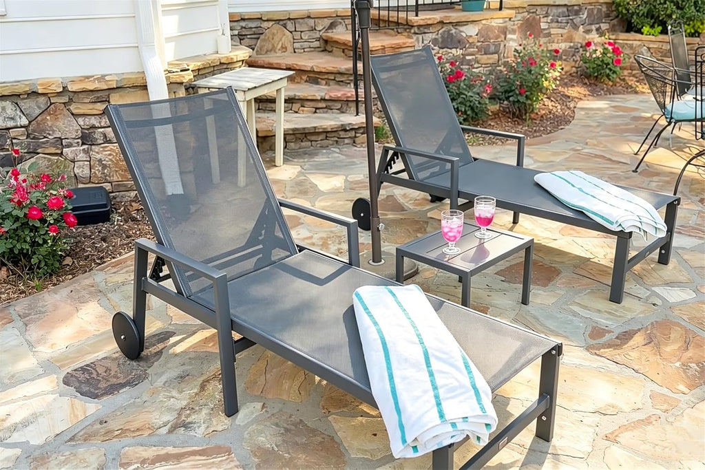 PURPLE LEAF 2 Pieces Outdoor Chaise Lounge Aluminum Patio Lounge Chair with Wheels and Armrests Outdoor Lounge Recliner Chair for Pool Backyard Beach Grey