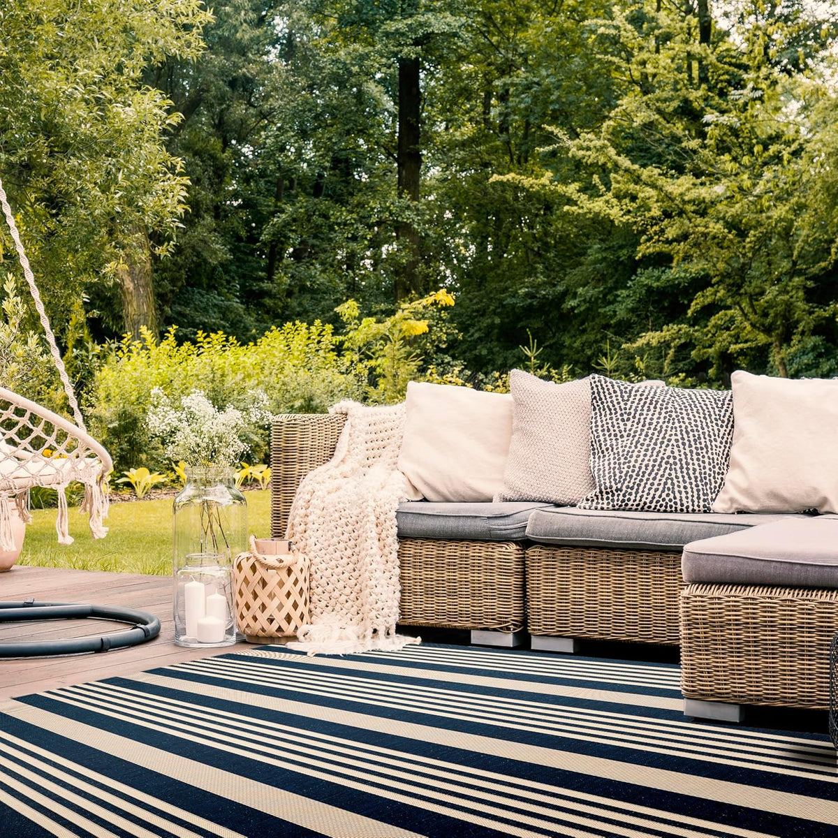 SAFAVIEH Courtyard Collection 8' x 10' Navy/Beige CY6062 Stripe Indoor/ Outside Waterproof Easy cleansingPatio Backyard Mudroom Area Mat