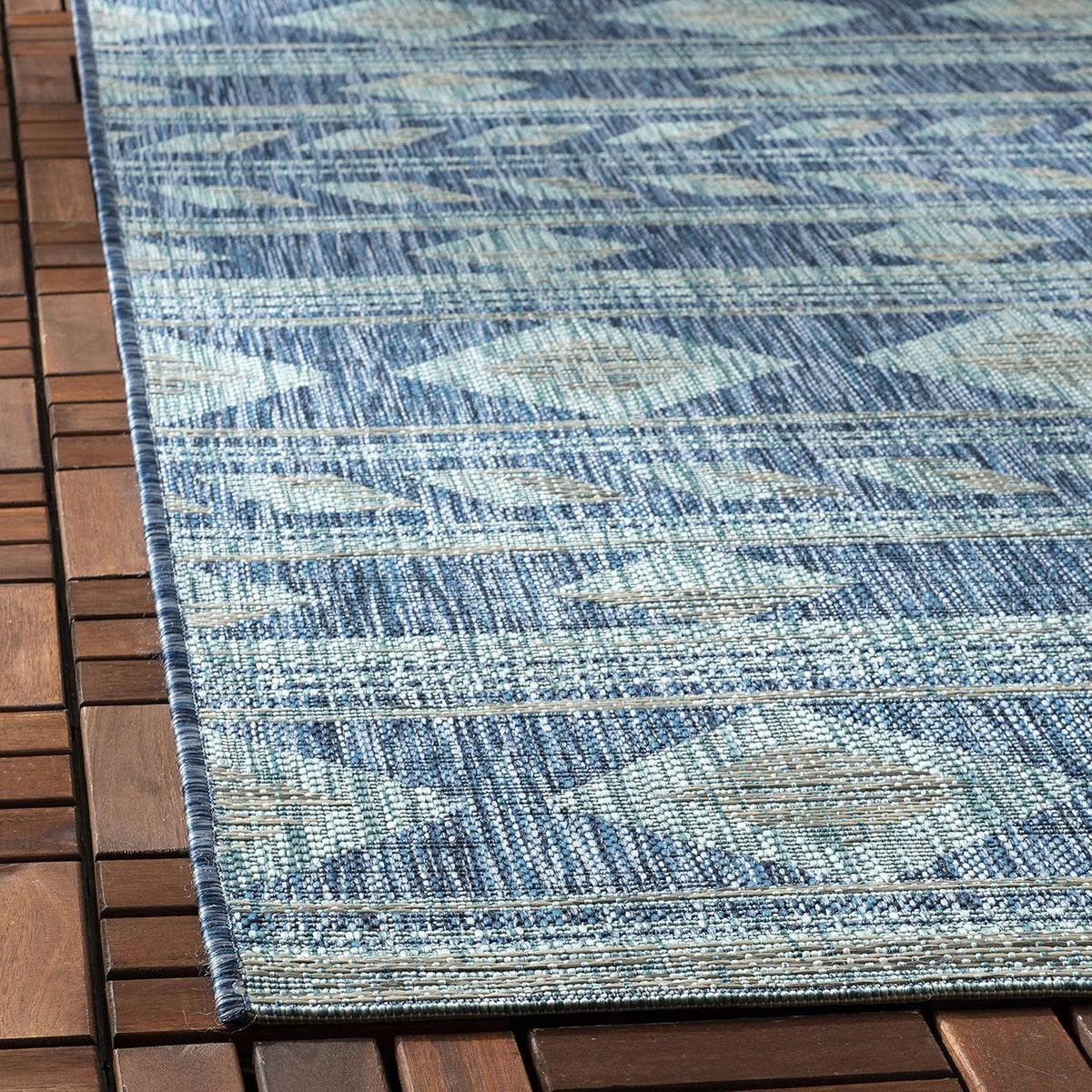 SAFAVIEH Courtyard Collection 8' x 10' Navy / Aqua CY8529 Indoor/ Outdoor Waterproof Easy Cleaning Patio Backyard Mudroom Area Rug