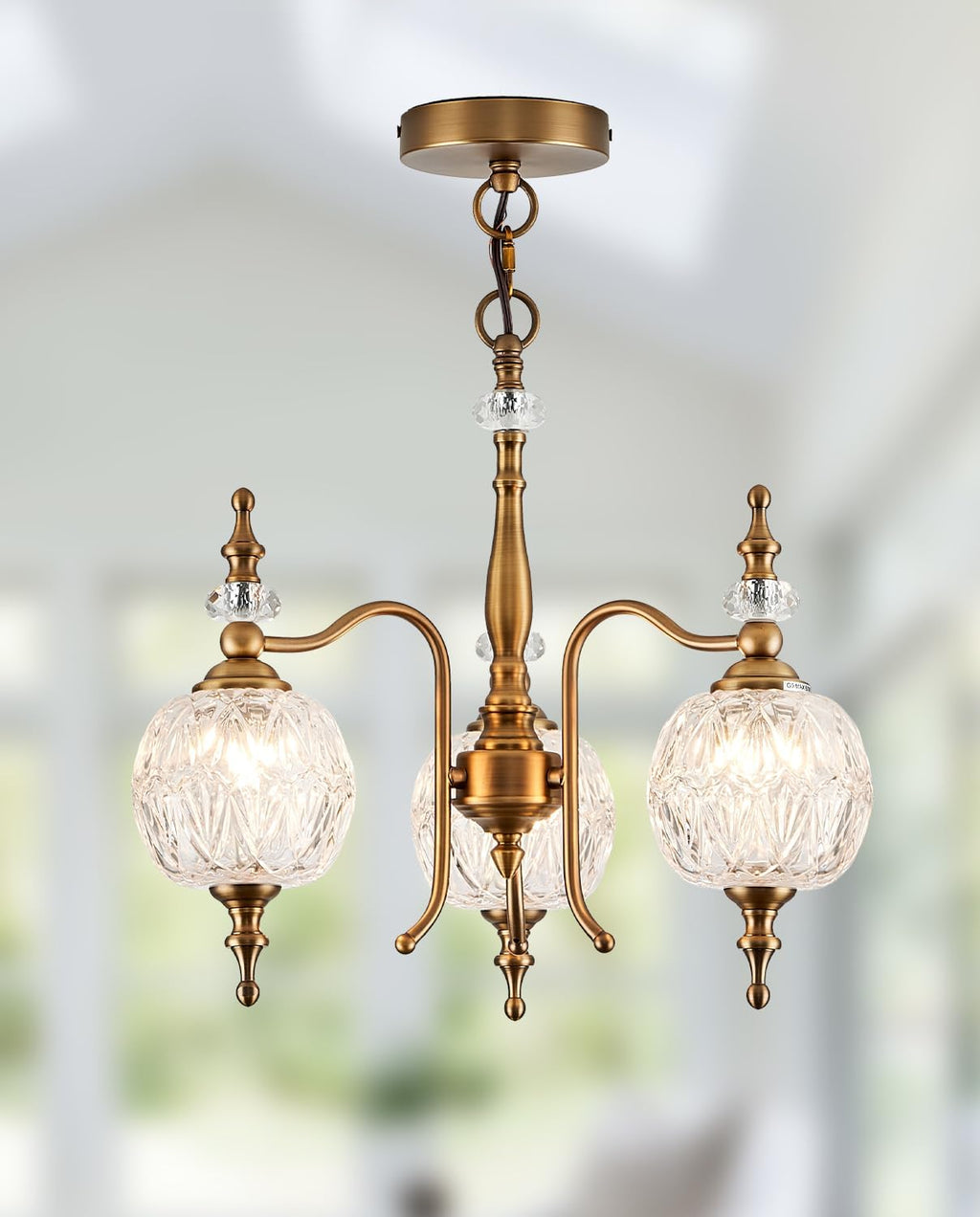 Vintage Pendant Light Fixtures, 3-Light Chandeliers for Kitchen Antique Gold Glass Pendant Lighting Matte Brushed Brass Finish with Crystal Glass Shade for Farmhouse Hotel Kitchen Island