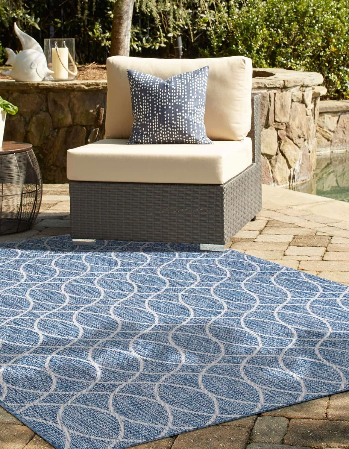 Unique Loom Outdoor Trellis Collection Area Rug - Gitter (10' x 14' 1" Rectangle, Blue/ Ivory)