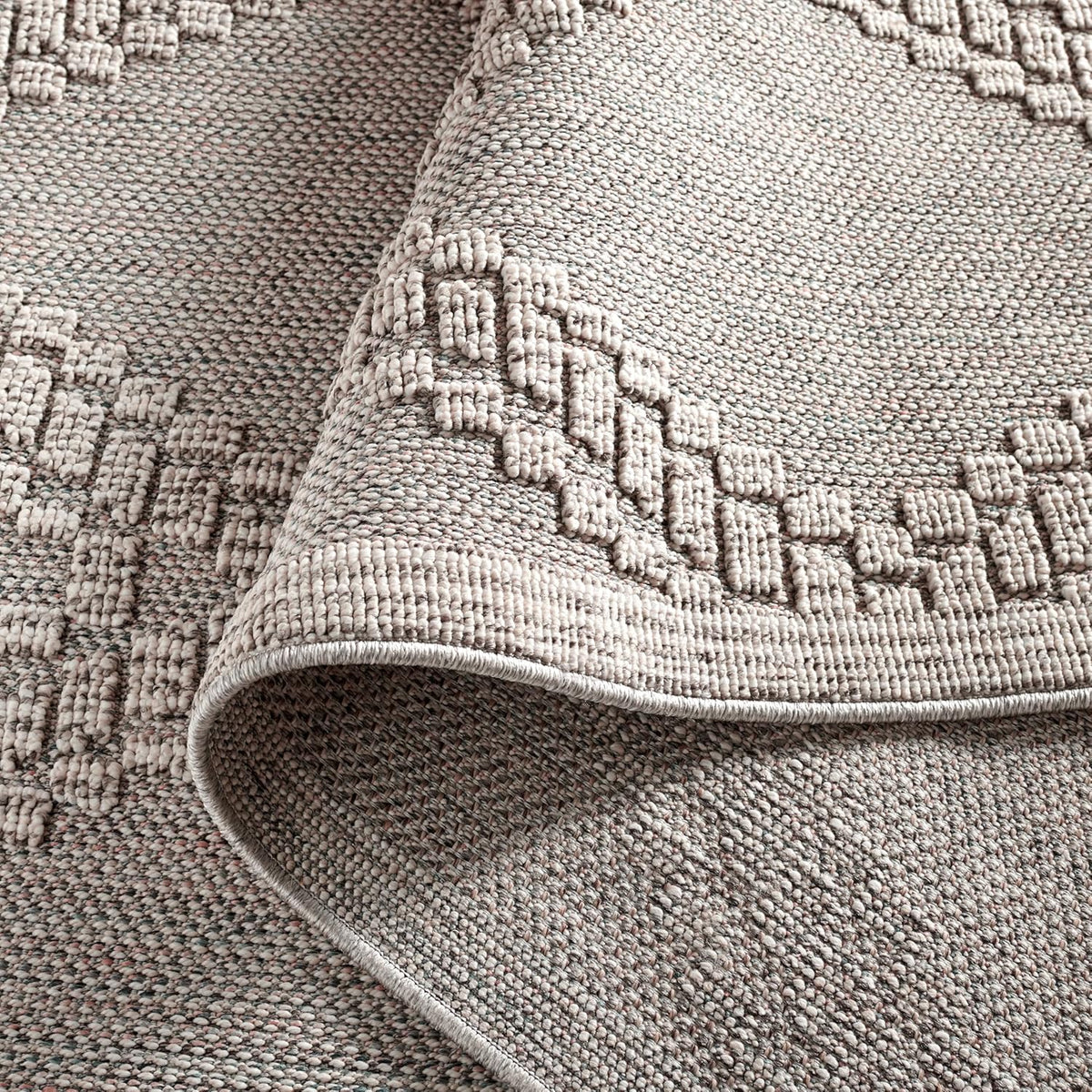 Martha Stewart x SAFAVIEH Outdoor Area Rug Collection - 9' x 12', Grey & Light Grey, Weather Resistant & Washable, Ideal for Patio, Backyard, Mudroom, Deck, Dining Space (MSRO226F)