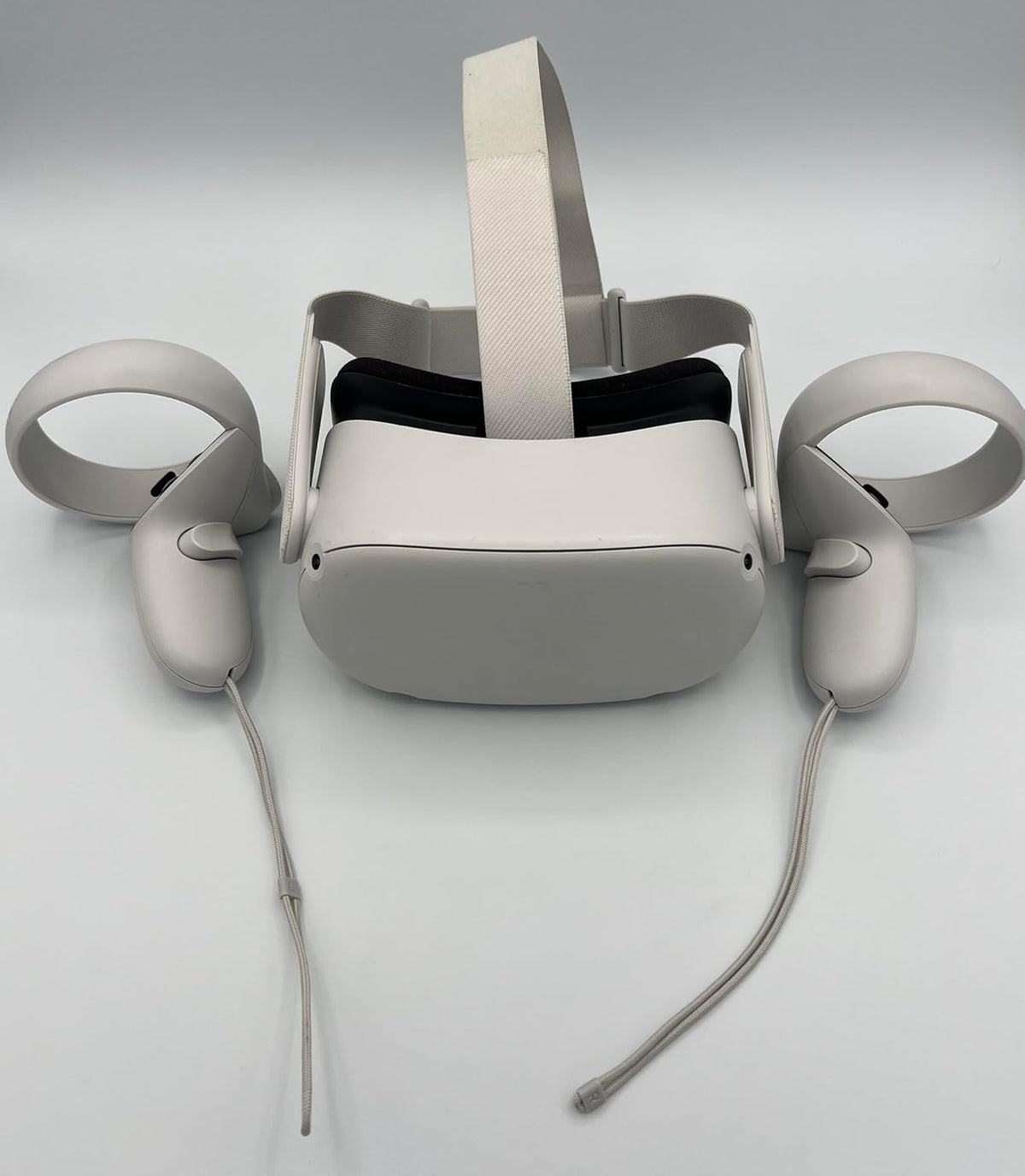Oculus Quest 2 Advanced All-in-One Virtual Reality Gmaing VR Headset 128GB Set, White