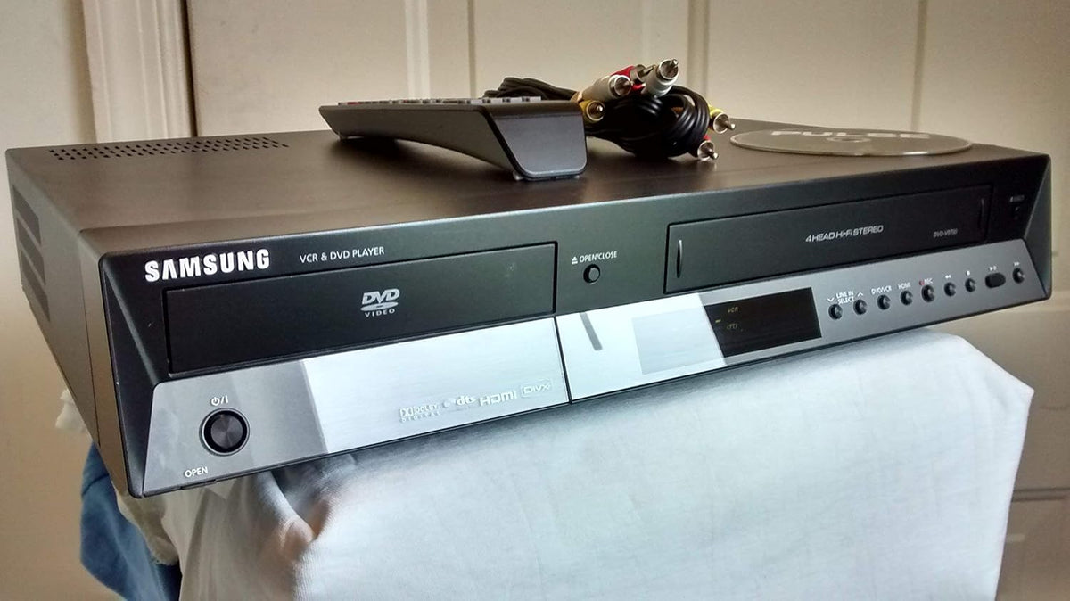 SAMSUNG DVD-V9700 HIFI STEREO DVD & VCR COMBO RECORDER 4 ROTARY HEAD. DIGITAL VCR RECORDER - TUNERLESS w/ HDMI, DVIX, DTS SURROUND, DOLBY DIGITSL. Remote Included + AV Connector Cords (Renewed)