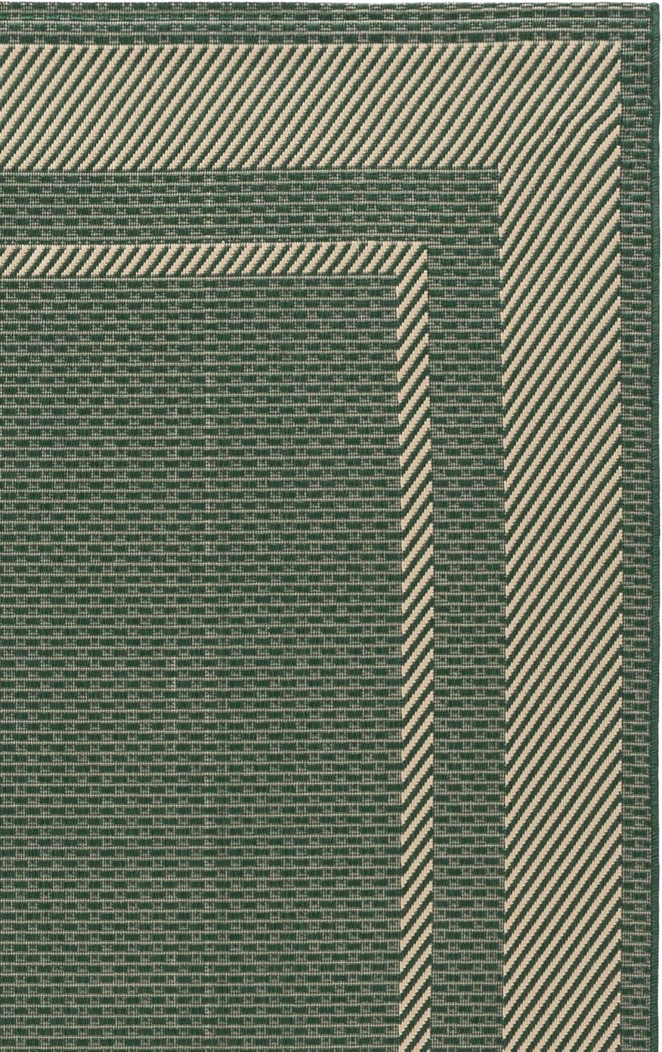 SAFAVIEH Outdoor Area Rug 6x8 - Courtyard Collection - Coastal Design, Green & Beige, Non-Shedding & Easy Cleaning, Weather Resistant, Ideal for Patio, Backyard, Kitchen, Mudroom (CY8477-32221)