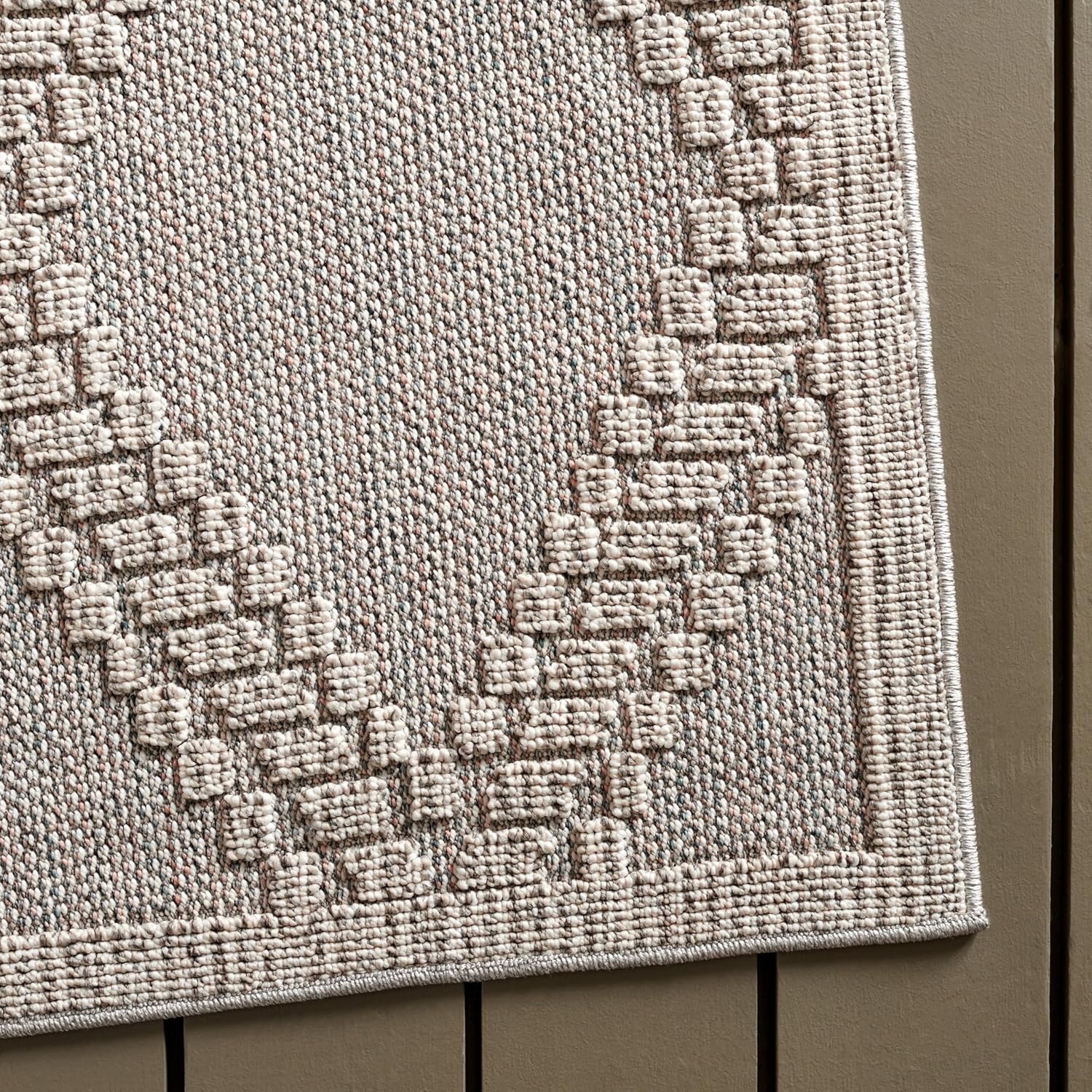 Martha Stewart x SAFAVIEH Outdoor Area Rug Collection - 9' x 12', Grey & Light Grey, Weather Resistant & Washable, Ideal for Patio, Backyard, Mudroom, Deck, Dining Space (MSRO226F)
