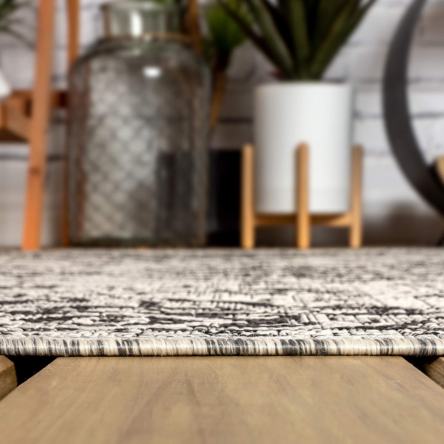 JONATHAN Y Boho Medallion Indoor Outdoor Area Rug 8X10 Gray/Black, Rozetta Textured Weave for Backyard, Patio, Porch, Easy-Cleaning, High Traffic, Pet-Friendly, Non-Shedding (SMB102D-8)