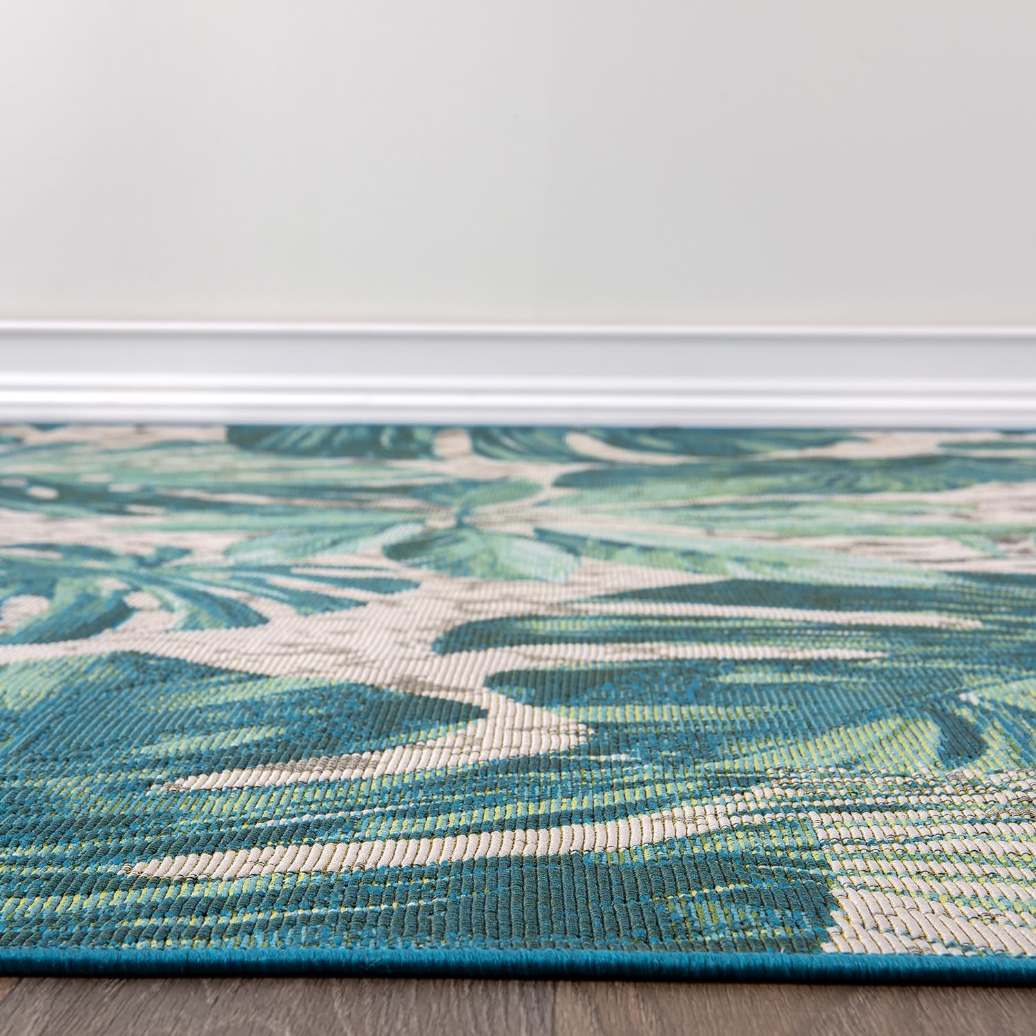 Rugshop Blue Contemporary Tropical Floral Indoor/Outdoor Area Rug — Weather Resistant for Living Room, Dining Room and Office, 6'6" x 9'