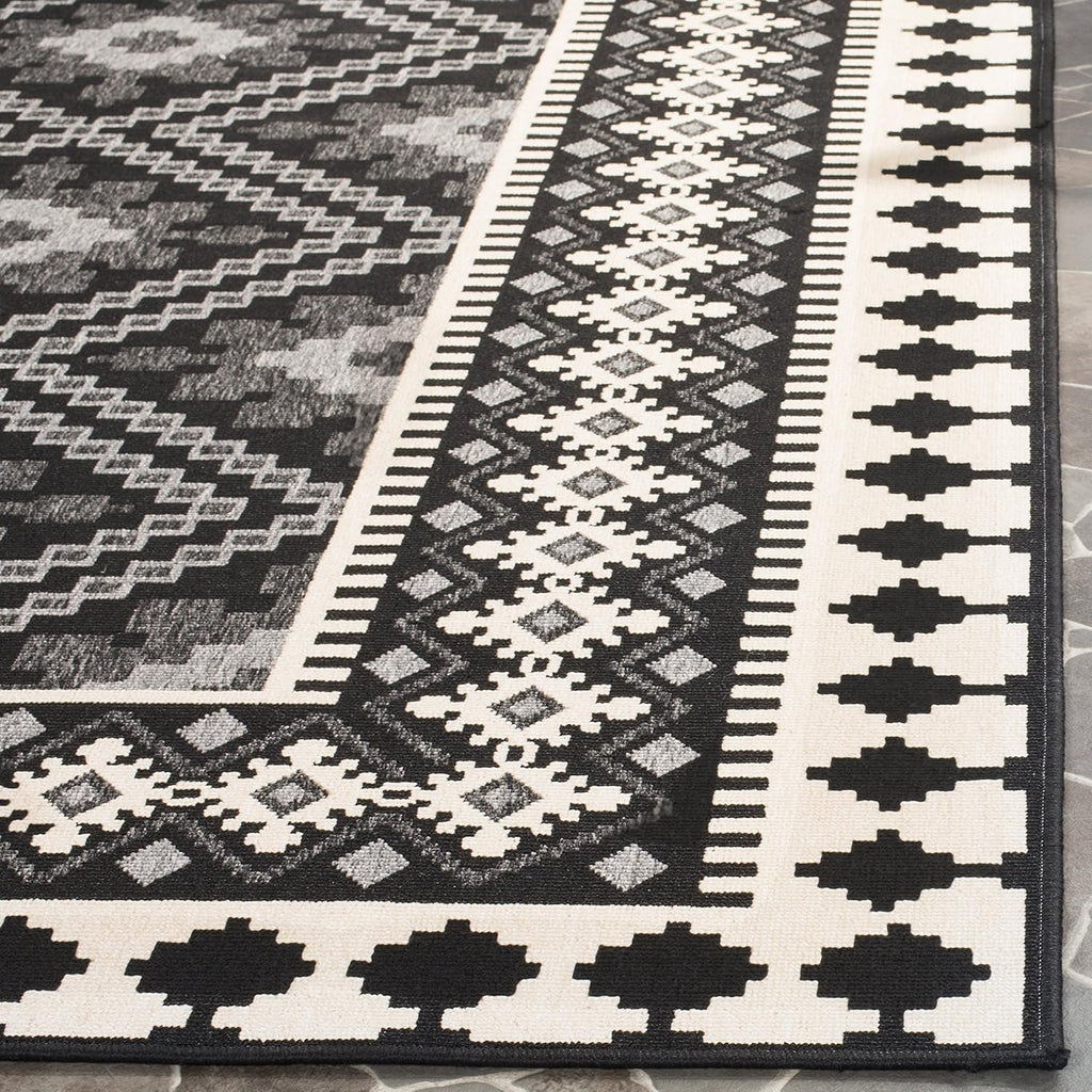SAFAVIEH Washable Rug Outdoor Veranda Collection - 8' x 11', Black & Cream, Non-Shedding & Easy to Clean, Ideal for Patio, Backyard, Mudroom (VER099-0421)